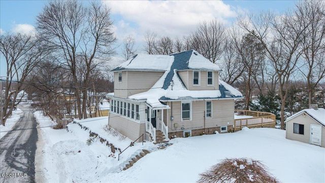 45 Lorraine Avenue, Schenectady, NY 12304