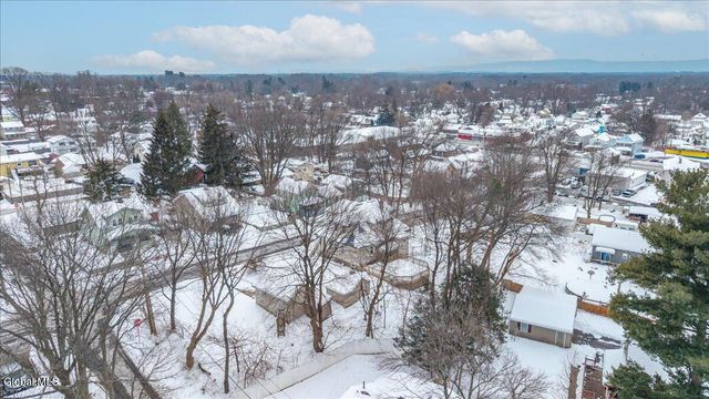 45 Lorraine Avenue, Schenectady, NY 12304