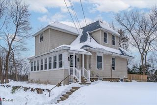 45 Lorraine Avenue, Schenectady, NY 12304