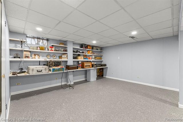 8276 Riverview Street, Dearborn Heights, MI 48127