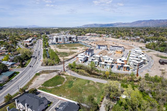 1990 E ARBOR LN, Holladay, UT 84117
