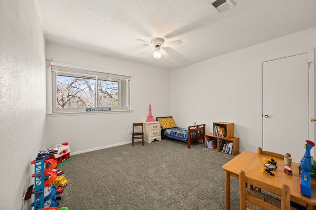 3905 Shady Creek Drive, Euless, TX 76040