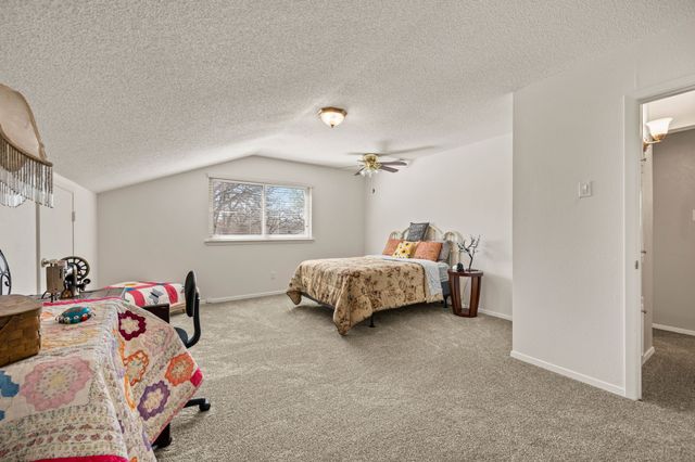 3905 Shady Creek Drive, Euless, TX 76040