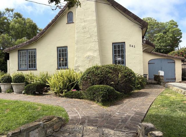 W Franklin Street, Monterey, CA 93940