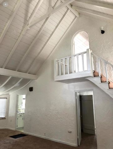 W Franklin Street, Monterey, CA 93940