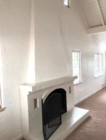 W Franklin Street, Monterey, CA 93940