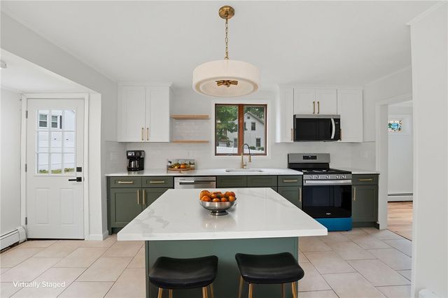 59 Central Avenue, North Providence, RI 02911