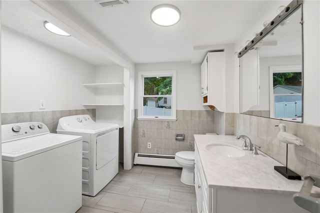 59 Central Avenue, North Providence, RI 02911