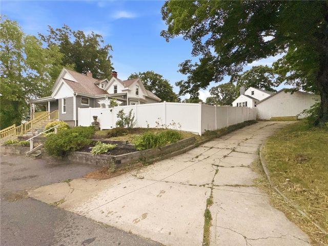 59 Central Avenue, North Providence, RI 02911