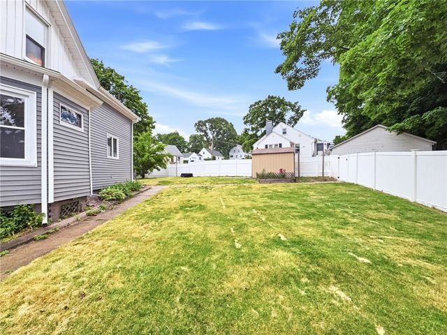 59 Central Avenue, North Providence, RI 02911