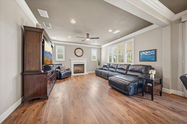 433 Rockcliff Ct, Roseville, CA 95747