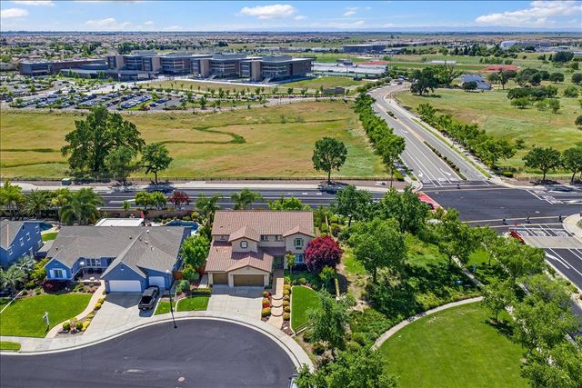 433 Rockcliff Ct, Roseville, CA 95747