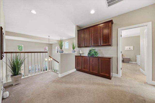 433 Rockcliff Ct, Roseville, CA 95747