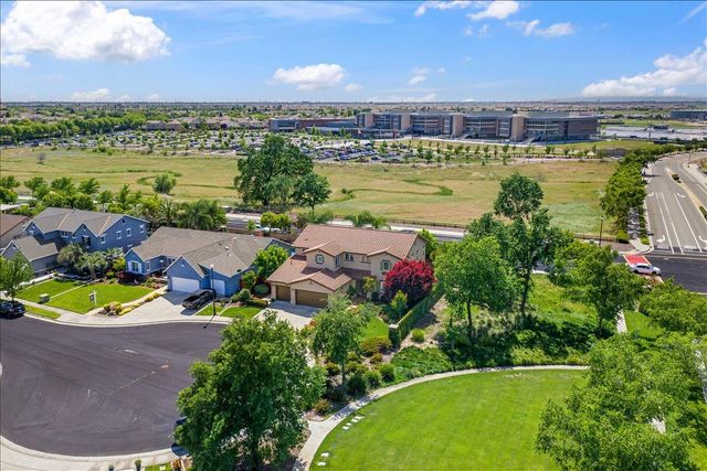 433 Rockcliff Ct, Roseville, CA 95747