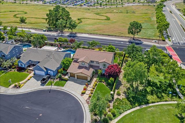 433 Rockcliff Ct, Roseville, CA 95747