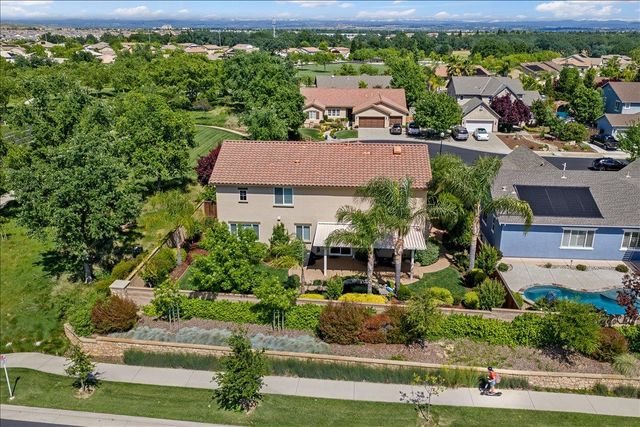 433 Rockcliff Ct, Roseville, CA 95747