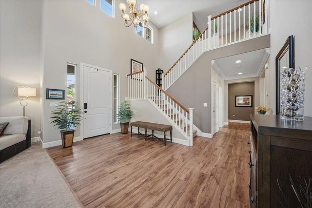 433 Rockcliff Ct, Roseville, CA 95747