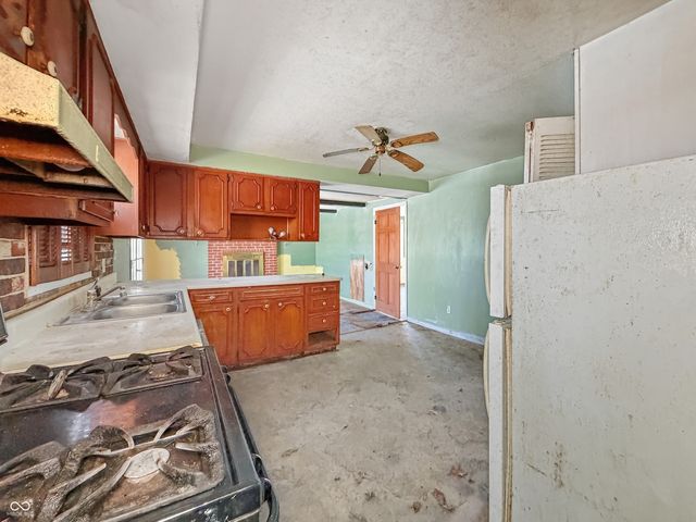 11120 McDowell Drive, Indianapolis, IN 46229