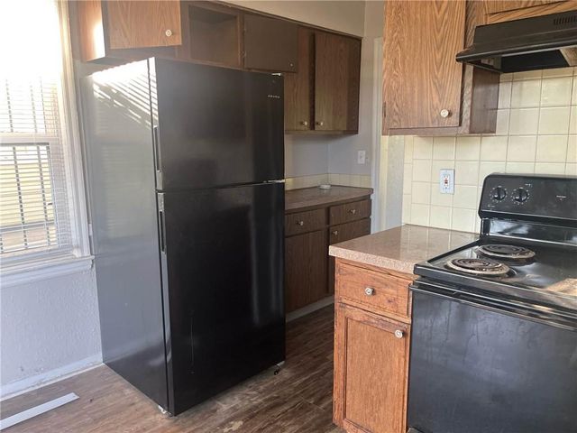 1025 E 84th Terrace, Kansas City, MO 64131