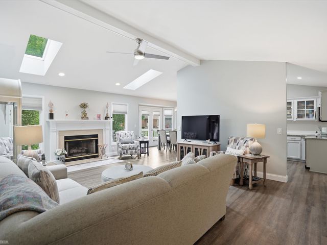 19020 Carmelo Drive, Clinton Twp, MI 48038