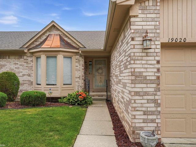 19020 Carmelo Drive, Clinton Twp, MI 48038