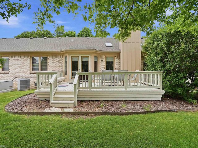 19020 Carmelo Drive, Clinton Twp, MI 48038