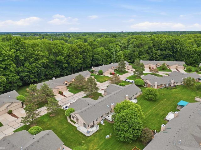 19020 Carmelo Drive, Clinton Twp, MI 48038