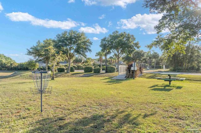 4888 Leeward Dr, Pensacola, FL 32507