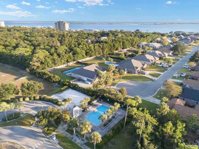 4888 Leeward Dr, Pensacola, FL 32507
