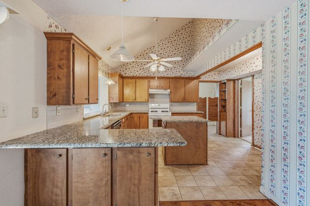1001 Highway 587, De Leon, TX 76444
