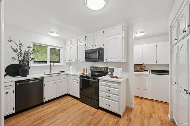 405 Sylvia Way, San Rafael, CA 94903