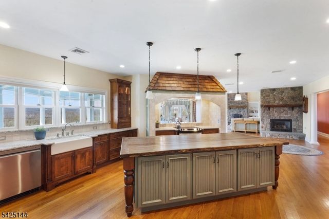 71 Kimble Ln, Sparta Twp., NJ 07871