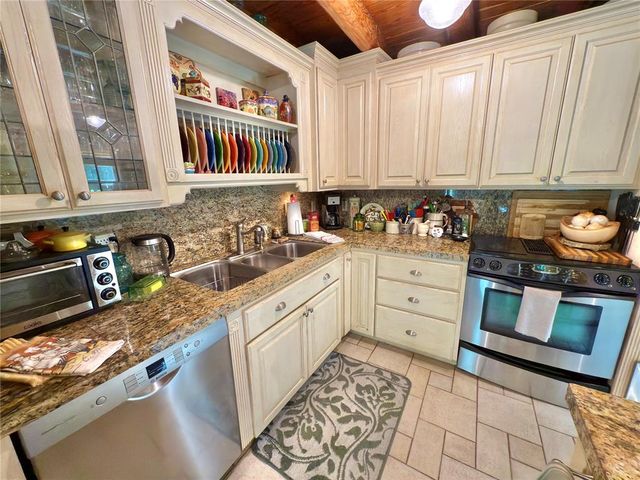 10813 S Peggy Lou Drive, Oklahoma City, OK 73165