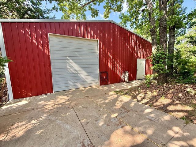 10813 S Peggy Lou Drive, Oklahoma City, OK 73165