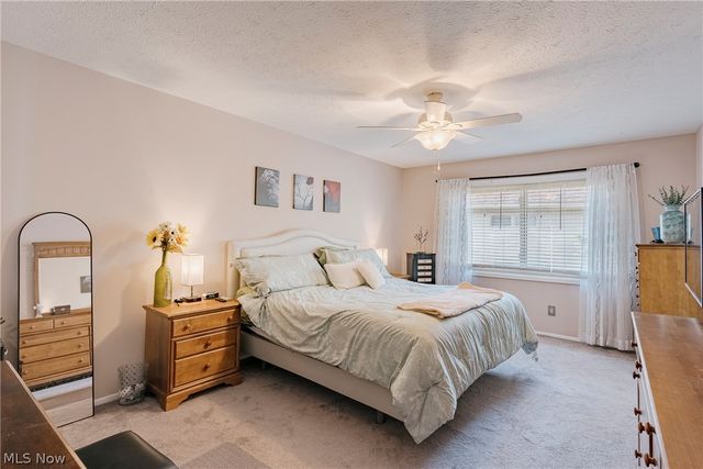 22156 Meadowsouth Court, Strongsville, OH 44149