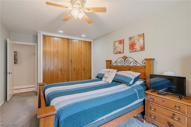 22156 Meadowsouth Court, Strongsville, OH 44149