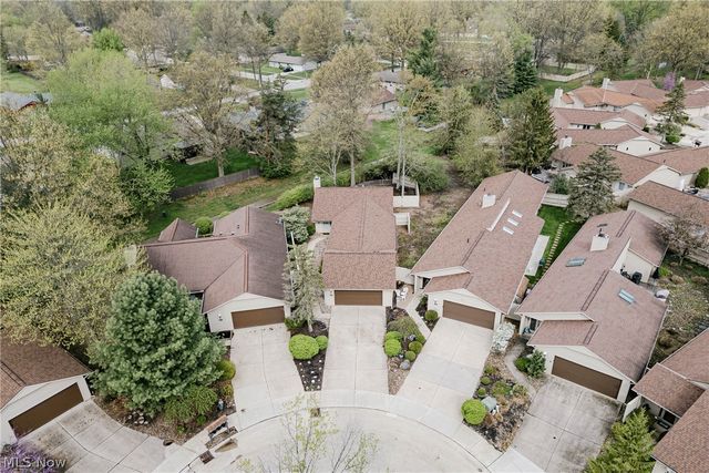 22156 Meadowsouth Court, Strongsville, OH 44149