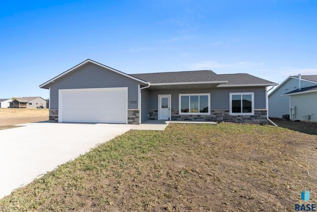 1320 N Titan Ave, Tea, SD 57064
