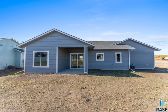 1320 N Titan Ave, Tea, SD 57064