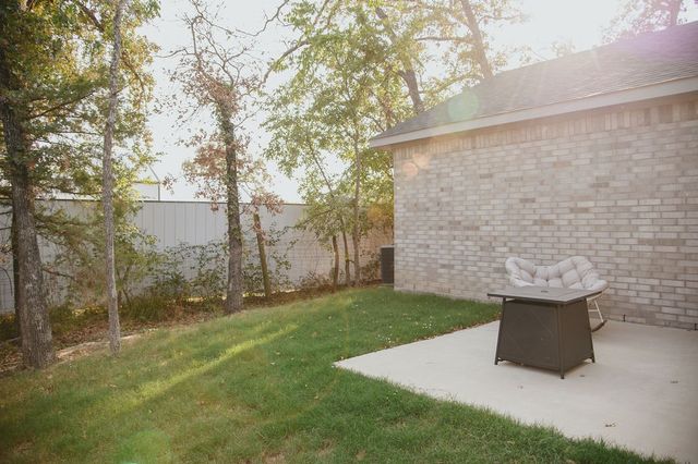 1041 Hillburn Drive, West Tawakoni, TX 75474