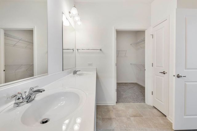 14615 S Greenbriar Drive, Plainfield, IL 60544