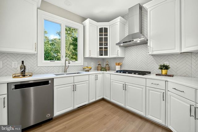 2021 GEORGE WASHINGTON RD, Vienna, VA 22182