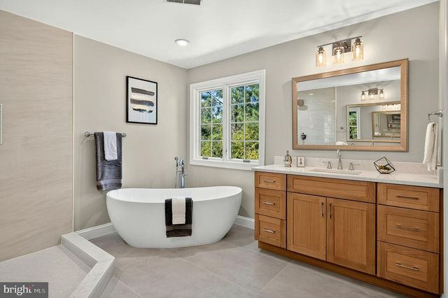 2021 GEORGE WASHINGTON RD, Vienna, VA 22182