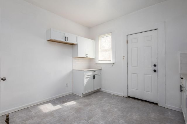 614 E Euclid Street, Detroit, MI 48202