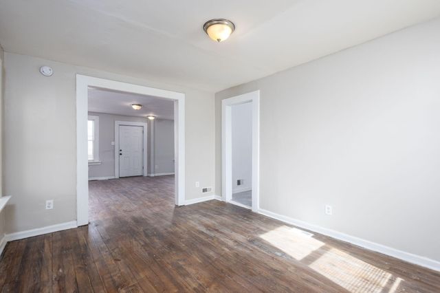 614 E Euclid Street, Detroit, MI 48202