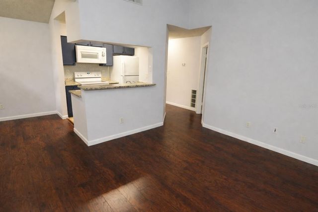 8635 MALLARD RESERVE DRIVE 201, Tampa, FL 33614