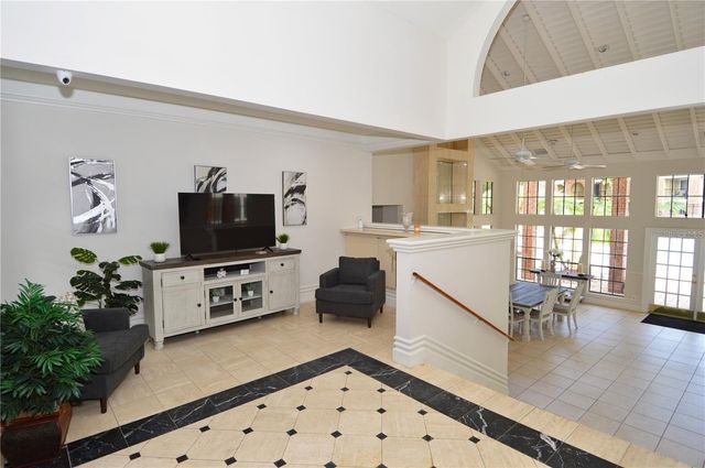 8635 MALLARD RESERVE DRIVE 201, Tampa, FL 33614