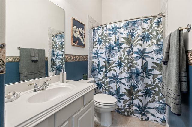 135 E Northcastle Circle, Conroe, TX 77384