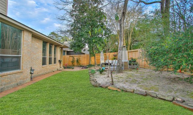 135 E Northcastle Circle, Conroe, TX 77384