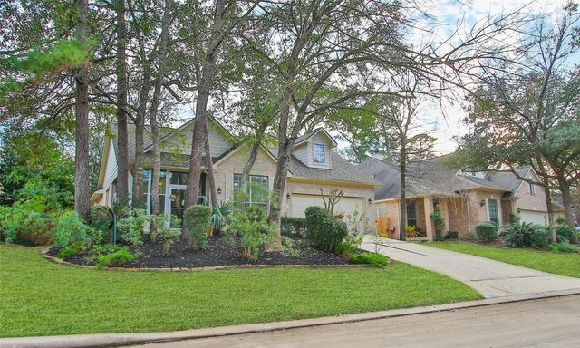 135 E Northcastle Circle, Conroe, TX 77384